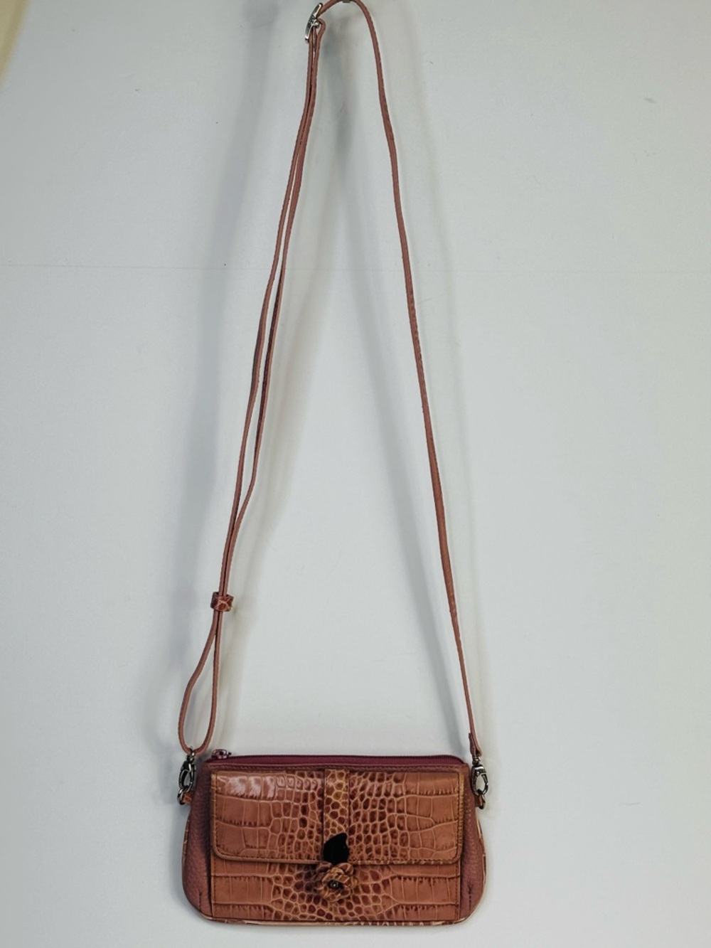 Brighton Croc-Embossed Leather Crossbody Wallet Organizer Dusty Rose Pink - Picture 2 of 10